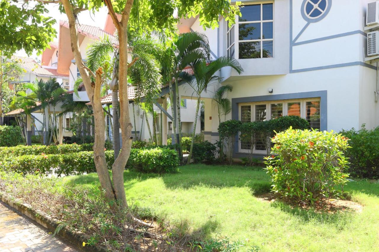 Hotel Capital O Twilight Bay Madrás Exterior foto